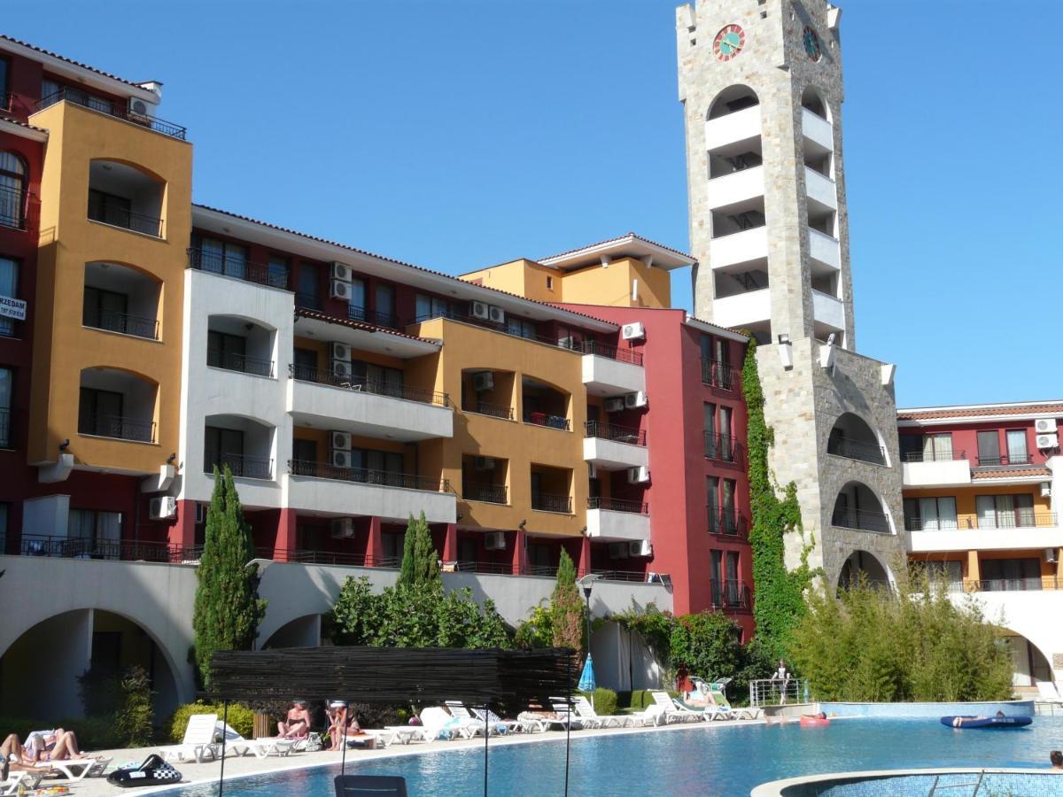 Marina Cape Superior Apartment Ахелой Екстериор снимка
